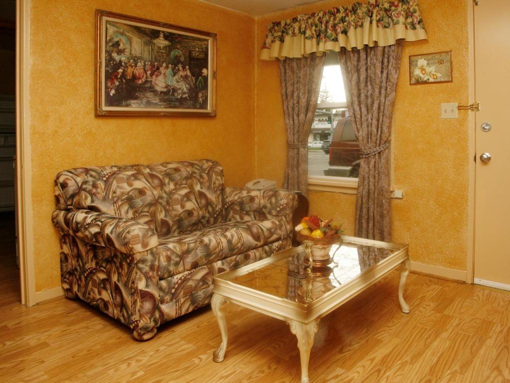 Buona Sera Inn Грант-Пасс Экстерьер фото
